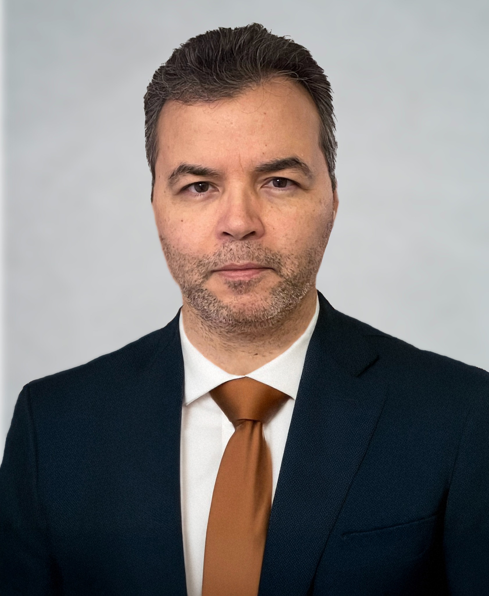 Dr. Sergio Lopes Viana